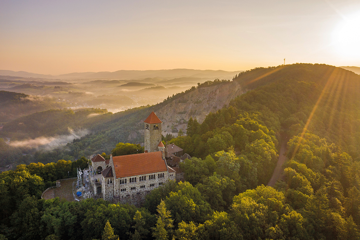 Rauf auf den Burgensteig QR-Code Scan Wachenburg Weinheim