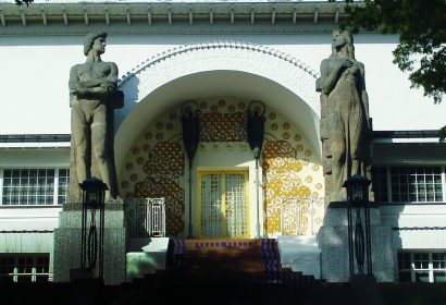 Portal Ernst Ludwig Haus, heute Museum Künstlerkolonie Darmstadt ©Darmstadt Marketing_Agnes Allig